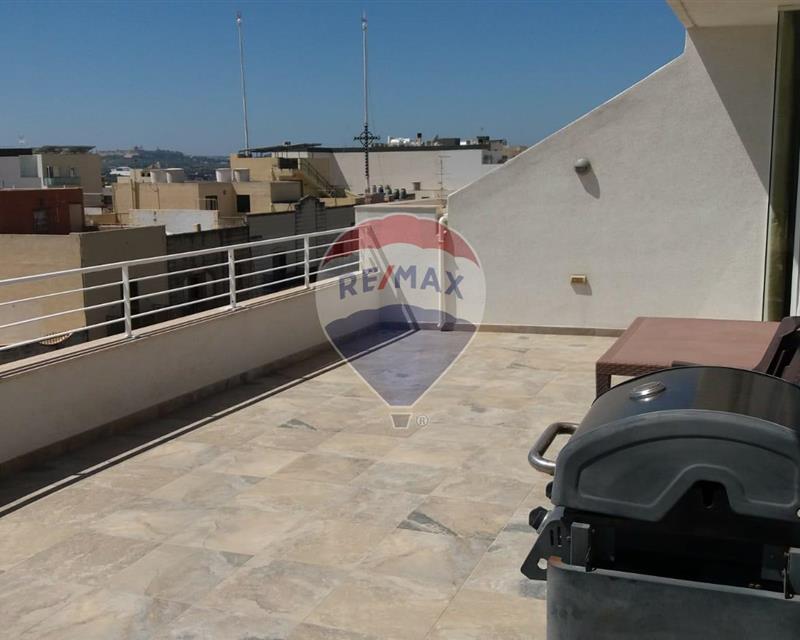 Penthouse - For Rent - View 4