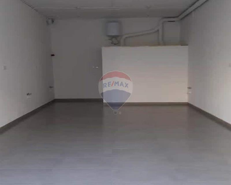 Salon/Hairdresser/Beautician - For Rent
