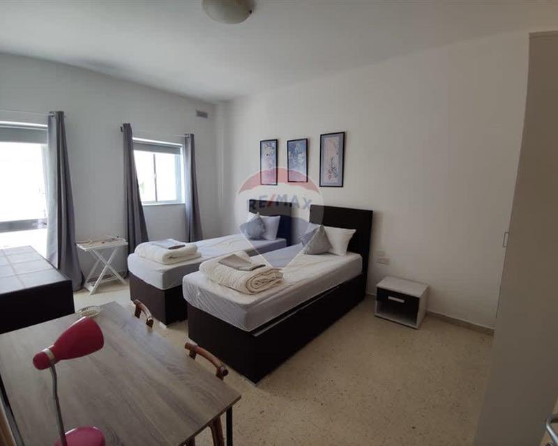 Apartment - For Rent - Veduta 2
