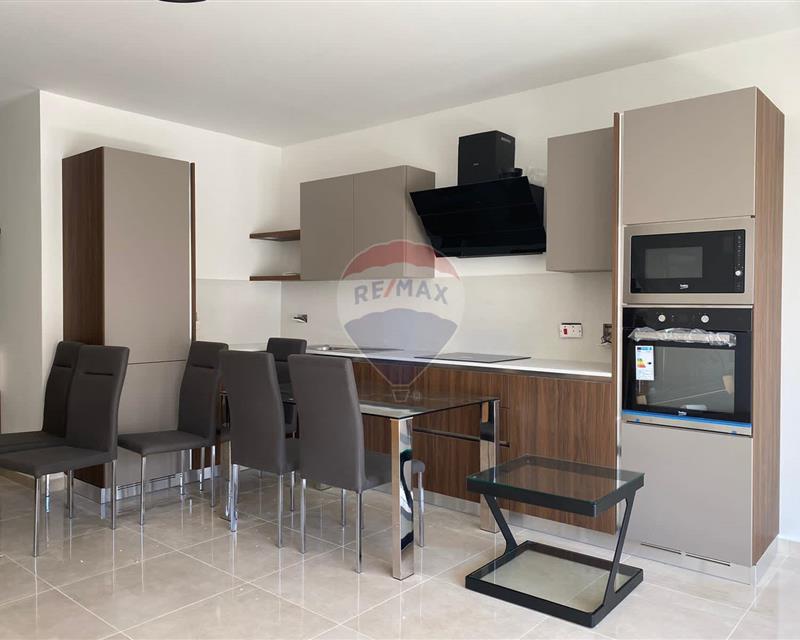 Penthouse - For Rent, Luqa