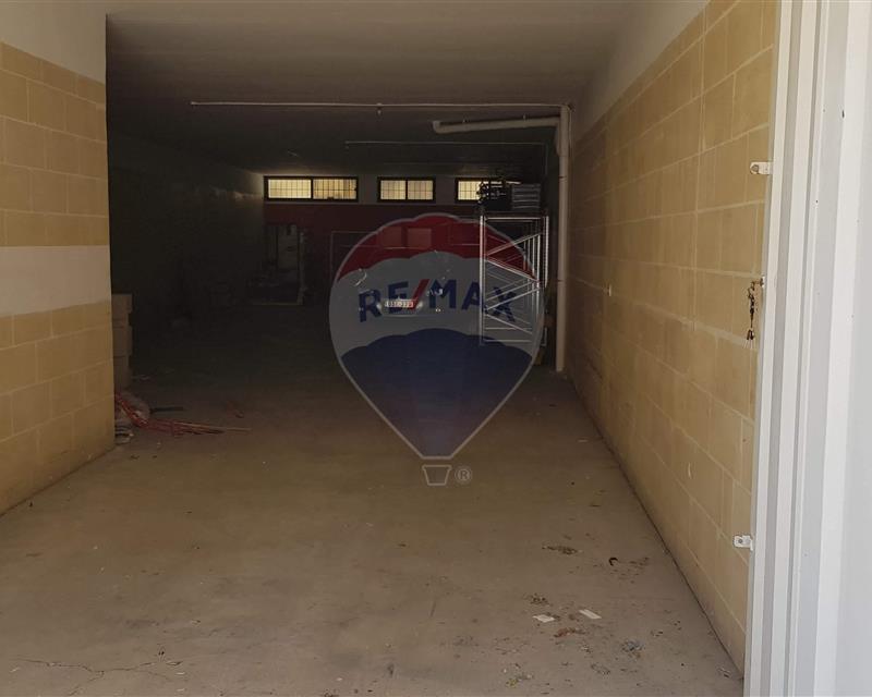 Warehouse with Office Space - For Rent, Swatar