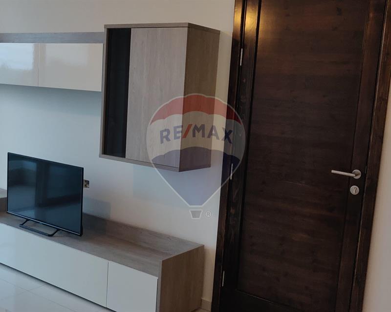 Apartment - For Rent - More