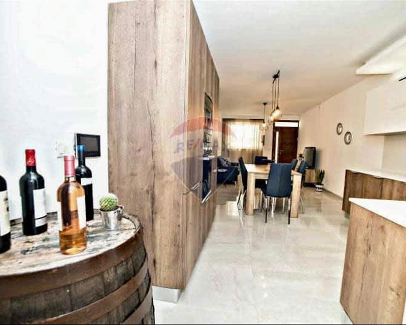 Maisonette - For Rent - View 6