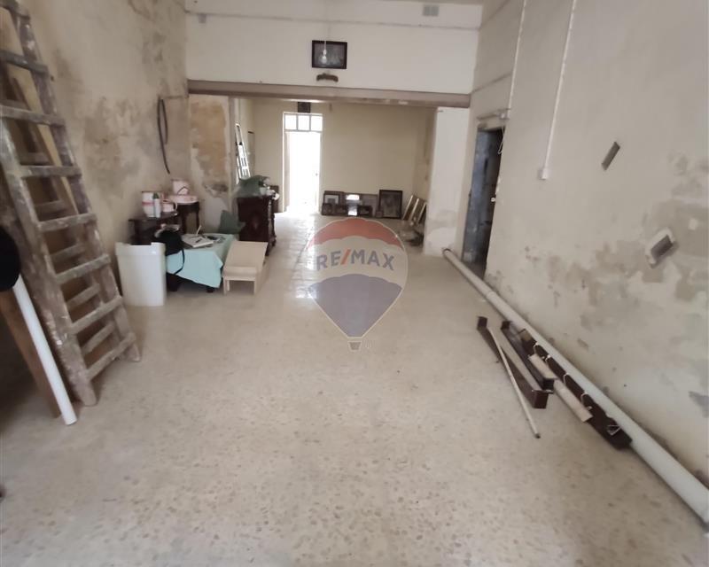 Shop - For Rent, Hamrun