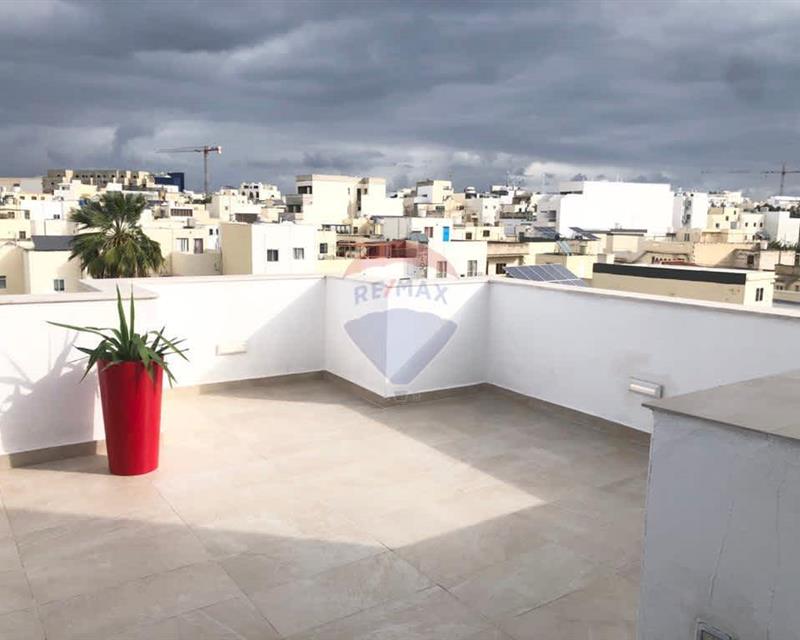 Penthouse - For Rent