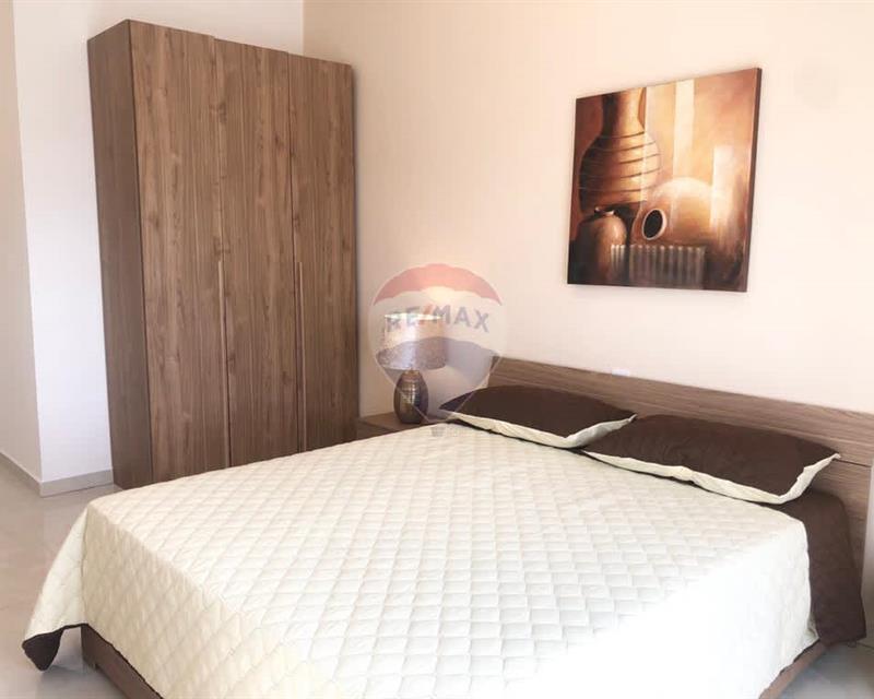 Penthouse - For Rent - More