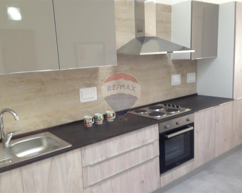 Appartament – Ir-Rabat, Landrijiet