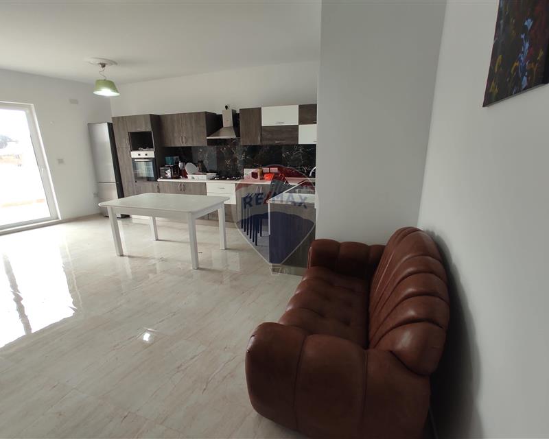 Penthouse - For Rent - View 3