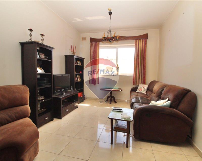 Maisonette - For Sale, Qrendi