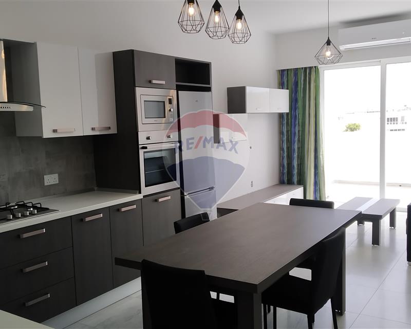 Penthouse - For Rent, Guardamangia