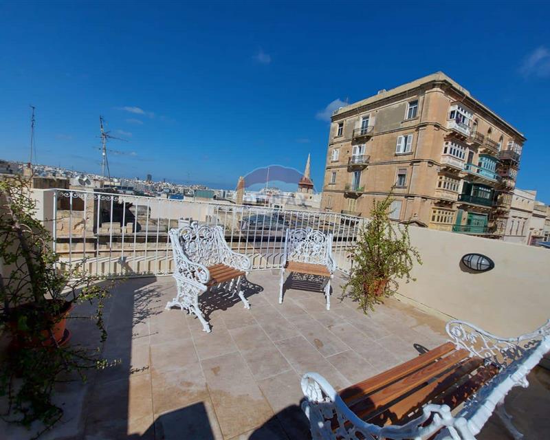 Penthouse Duplex - For Rent