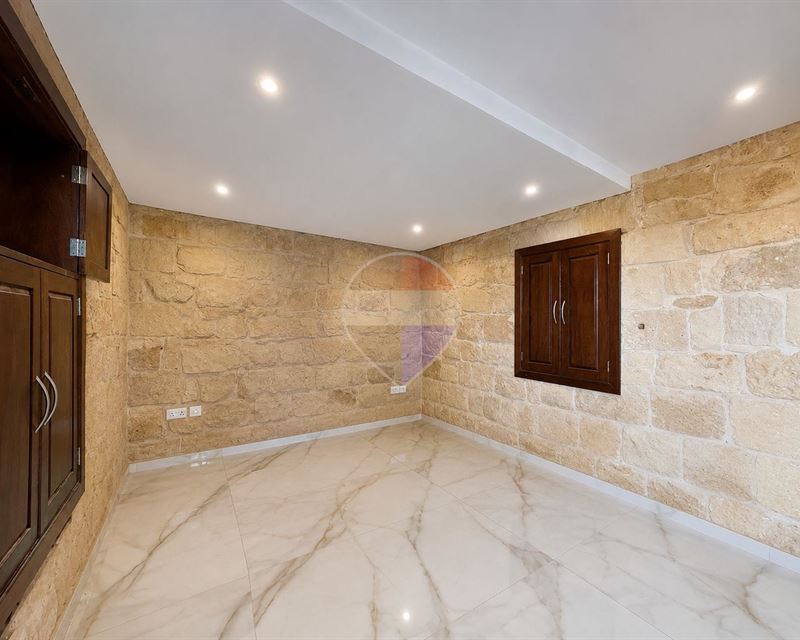 House in Wied il-Għajn - More