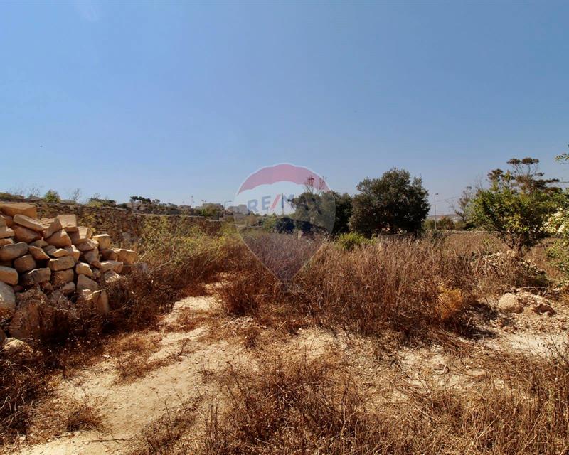 House in Wied il-Għajn - View 3