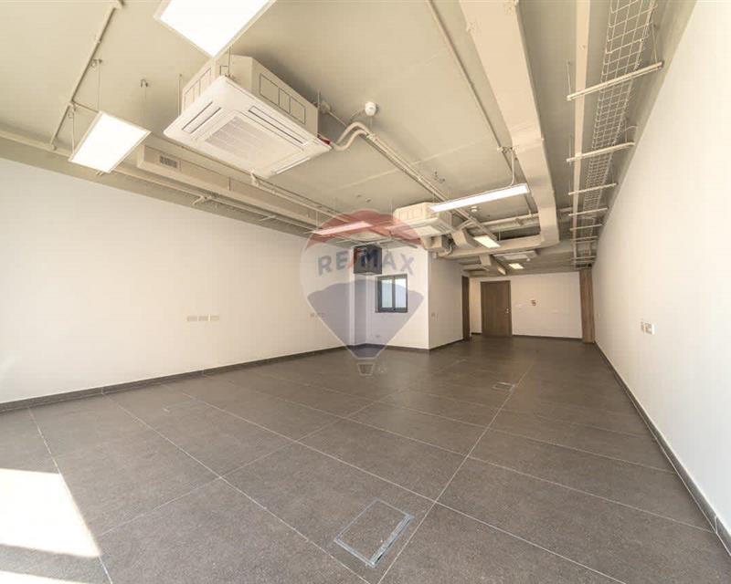 Poslovni prostor, 400 m²