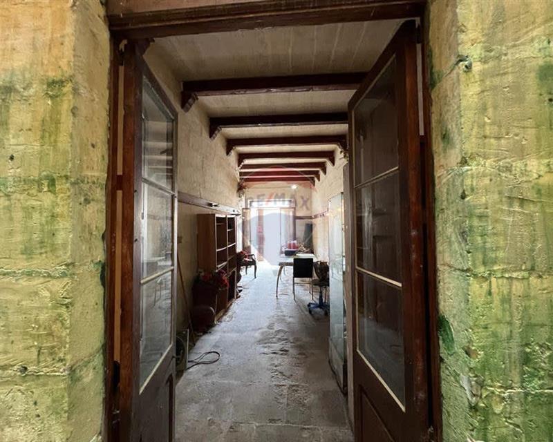 Shop - For Sale, Vittoriosa