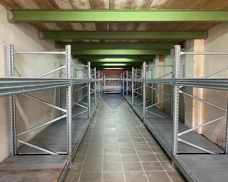 Garage (Commercial) - For Rent