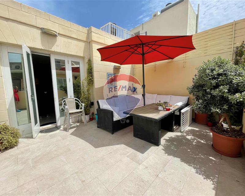 Penthouse - For Rent, Sliema