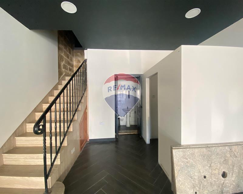 Shop - For Rent - View 3