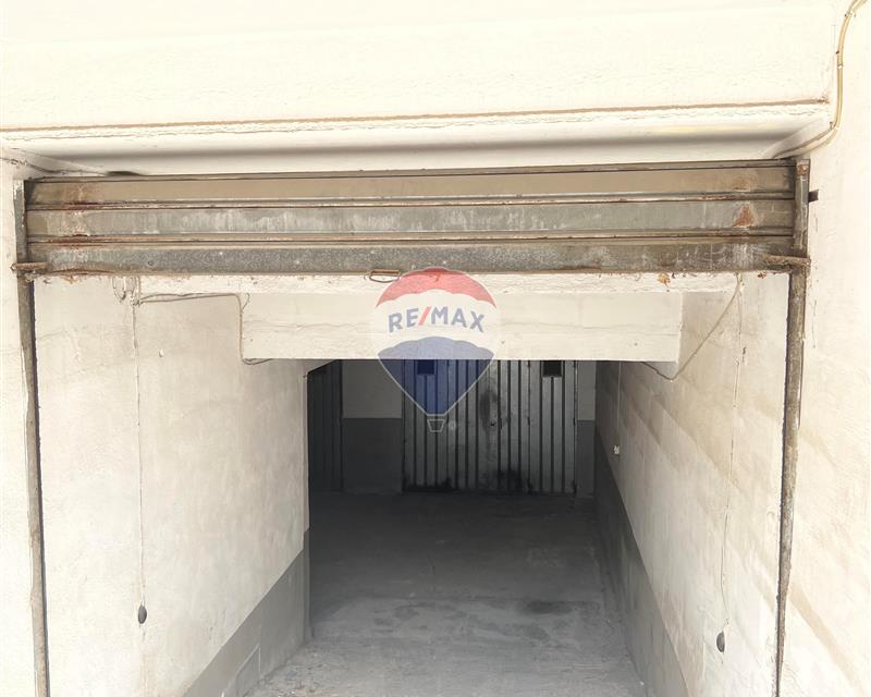 Garage (Residential) - For Rent, San Gwann