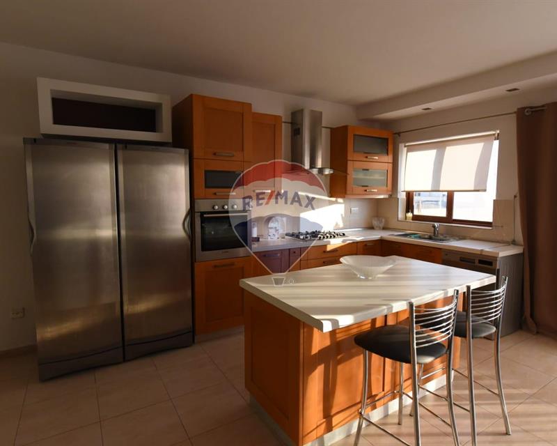 Penthouse - For Rent - Aktar