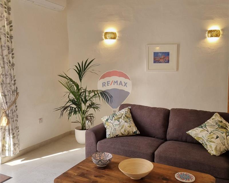 Penthouse - For Rent, Sliema