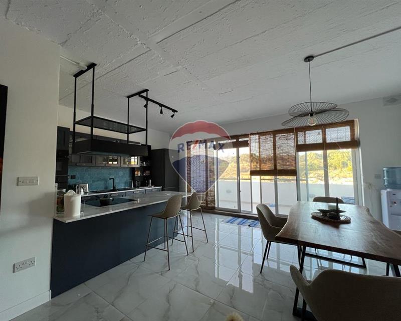 Penthouse - For Rent, Iklin