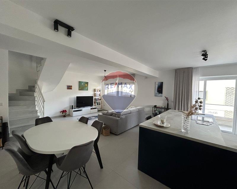 Apartment Duplex - For Rent, San Gwann