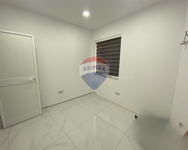 Shop - For Rent - Veduta 2
