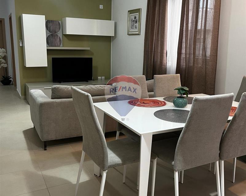 3-bed apartment, 90 m²