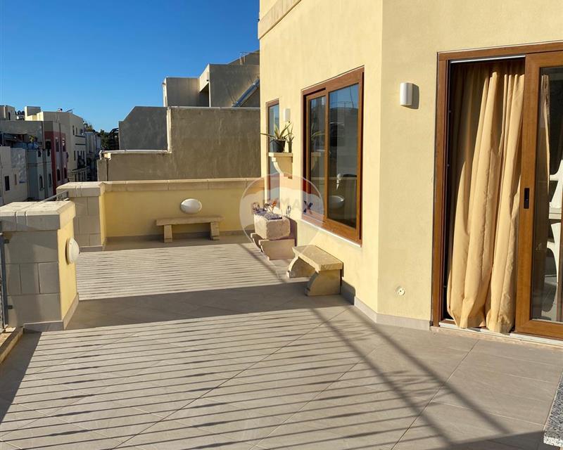 Penthouse Duplex - For Rent, Birzebbuga