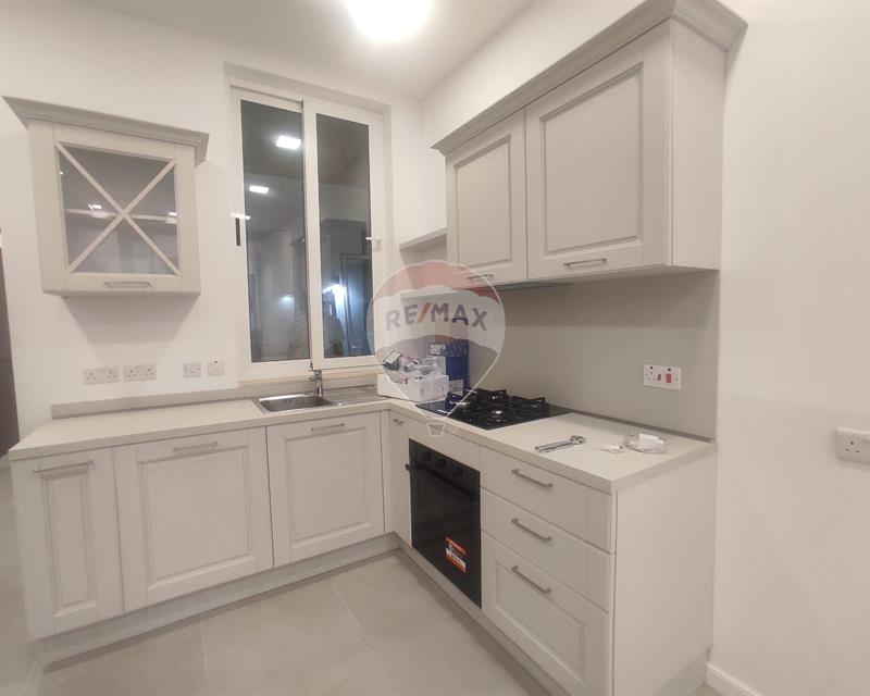 Maisonette - For Rent, Sliema