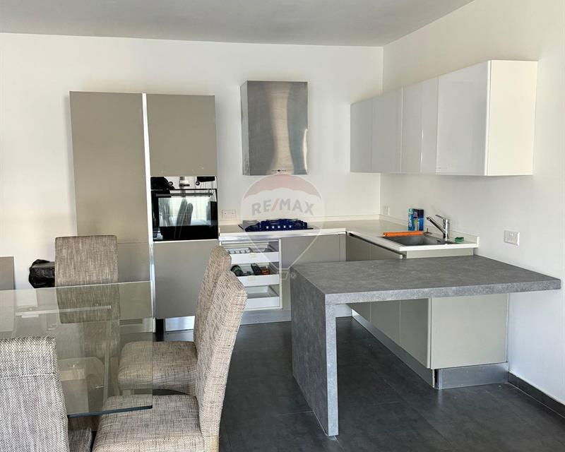 Maisonette - For Rent - View 2