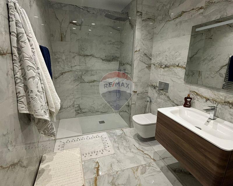 Apartment - For Rent - More
