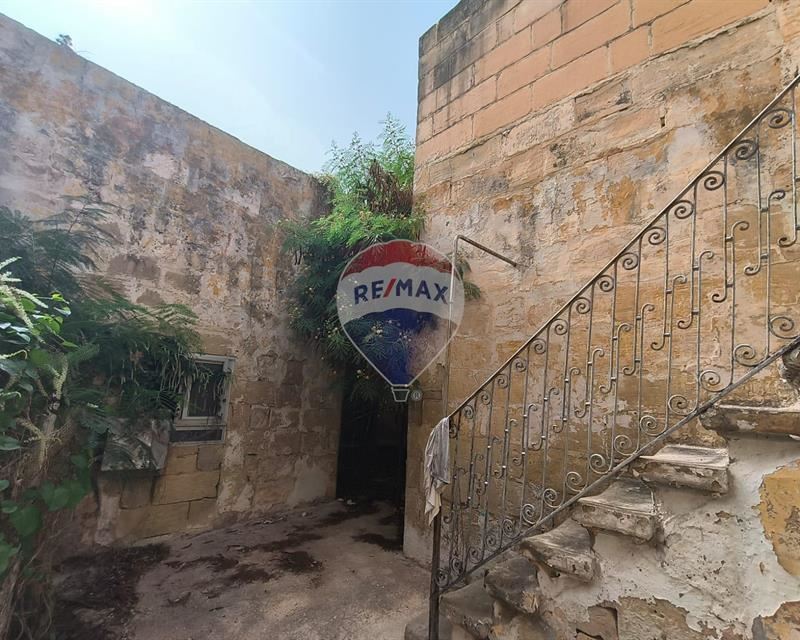 House in Ħal Qormi, Tal-Ħandaq - View 2