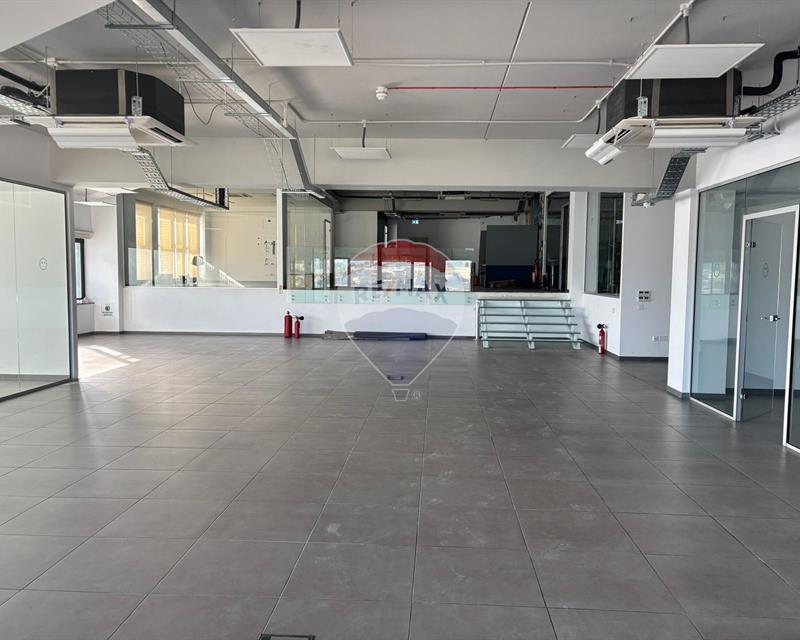 Office Space - For Rent - Veduta 6