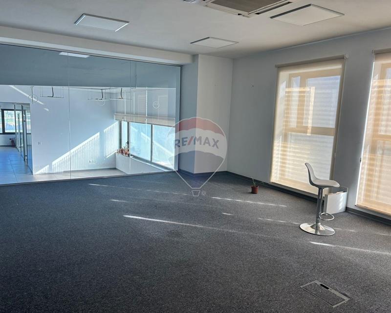 Office Space - For Rent - Veduta 5