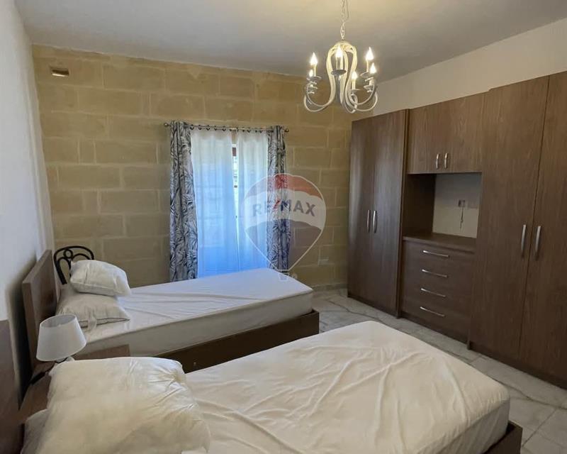 House of Character - For Rent - Veduta 5