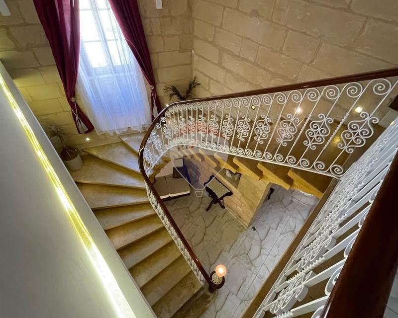 House of Character - For Rent - Veduta 3