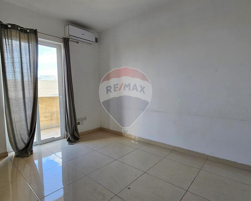 Office Space - For Rent, Zebbug
