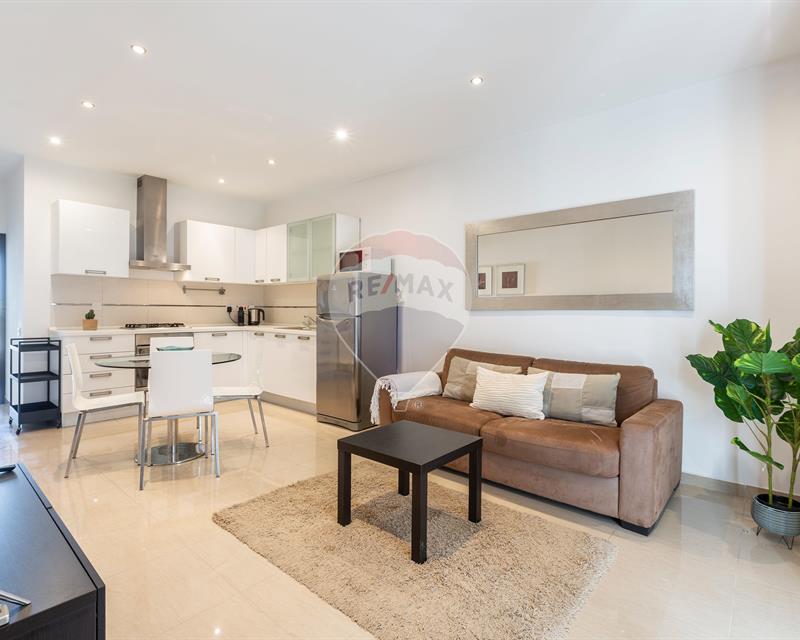 Apartment - For Rent - Aktar