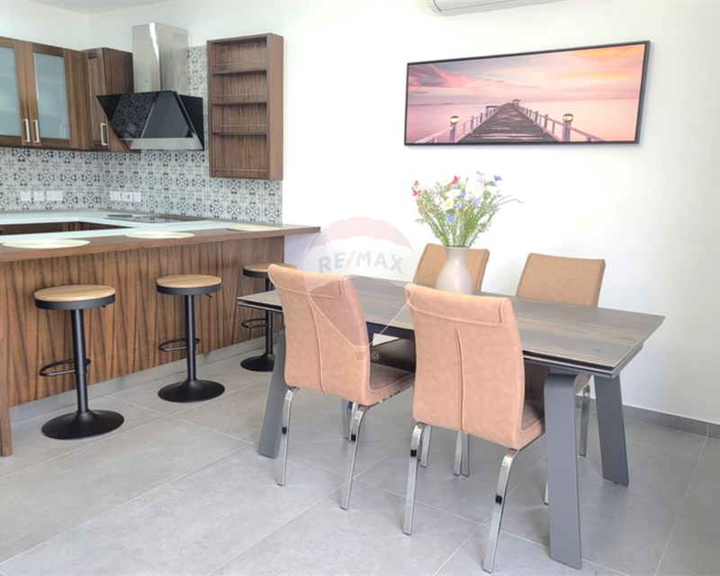 Penthouse - For Rent, Iklin