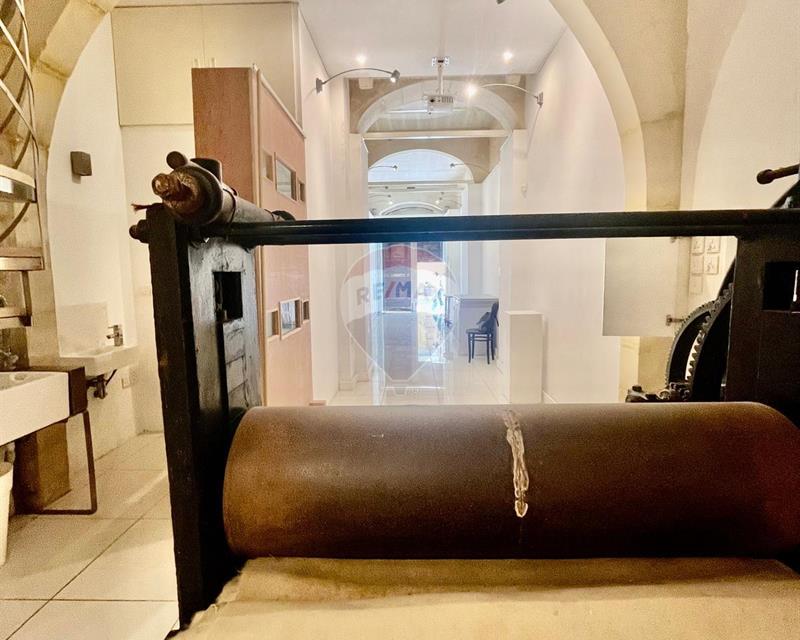 Shop - For Sale, Valletta