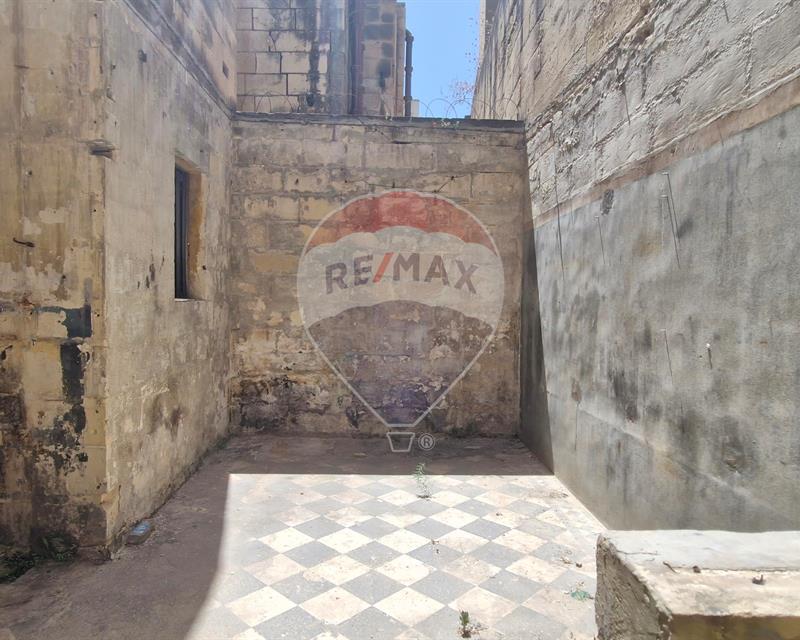 Shop - For Sale, Hamrun