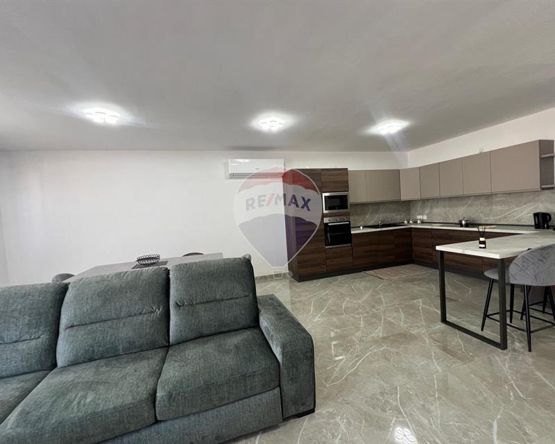 Penthouse - For Rent - Aktar