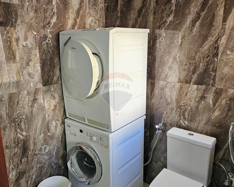 Apartment - For Rent - More