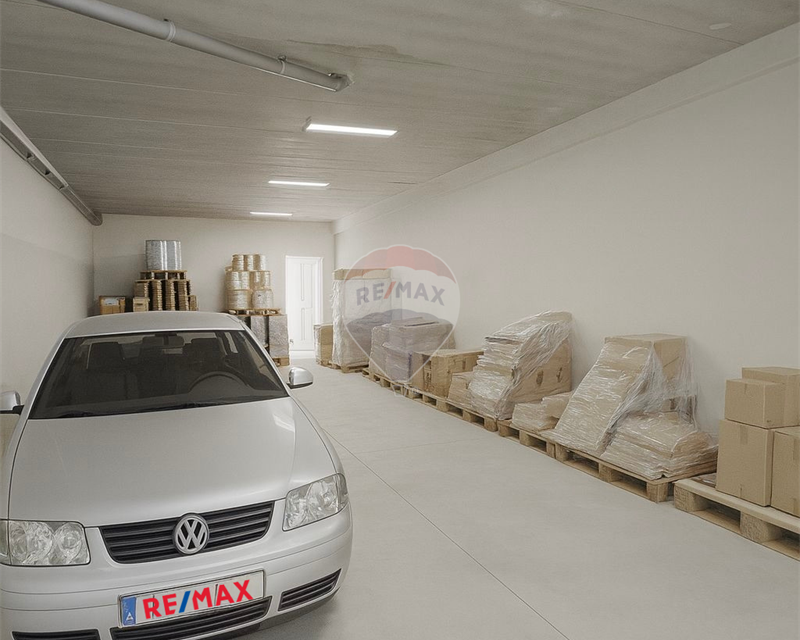 Garage (Residential) - For Rent