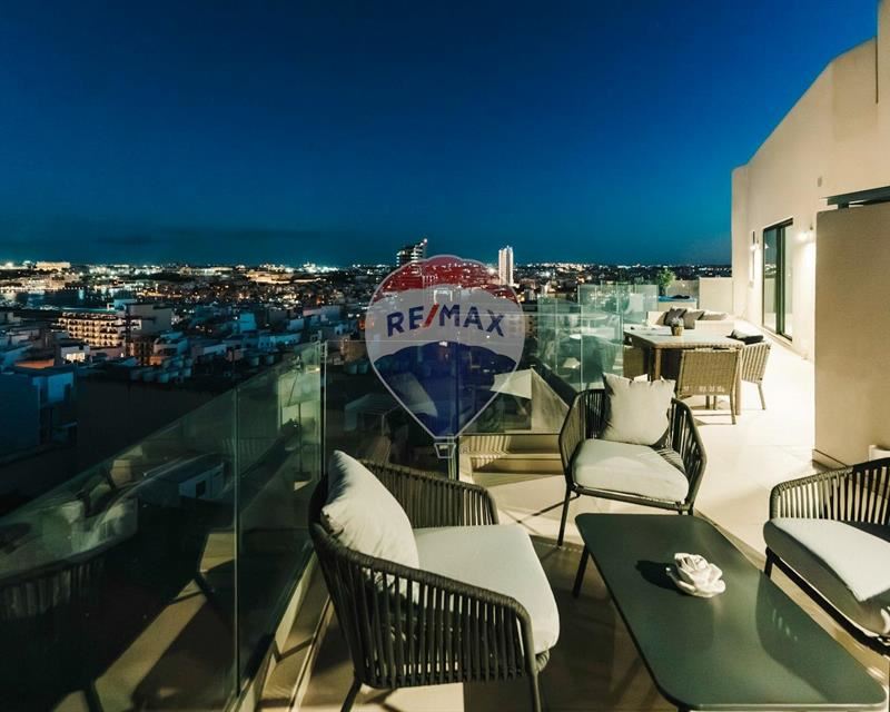 Penthouse Duplex in Gzira