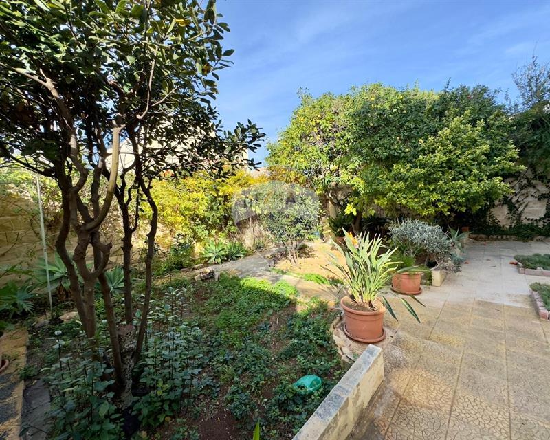 Villa Detached - For Rent, Marsaxlokk
