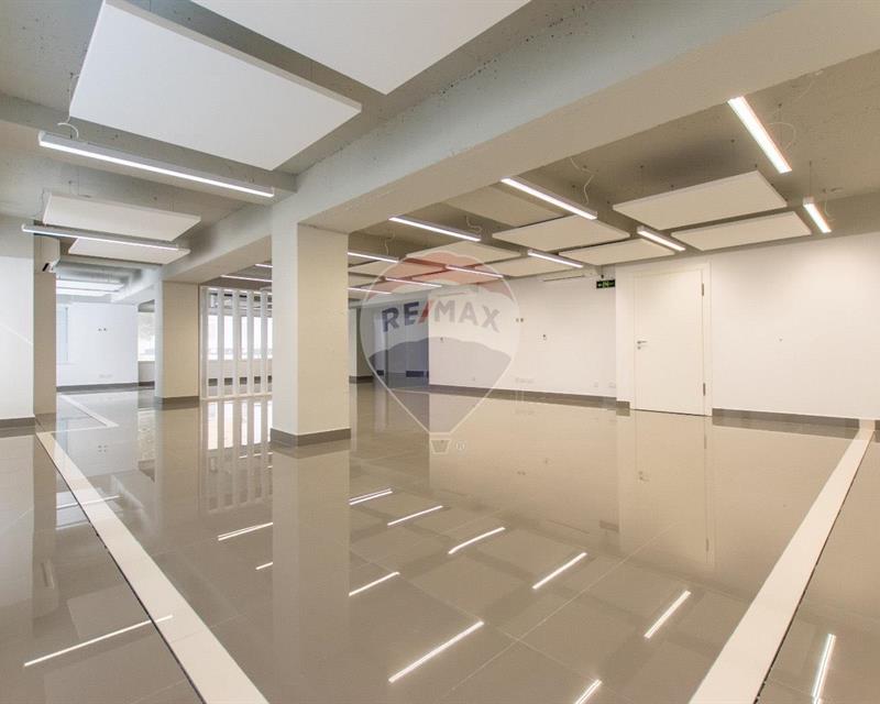 Office Space - For Rent - Veduta 5