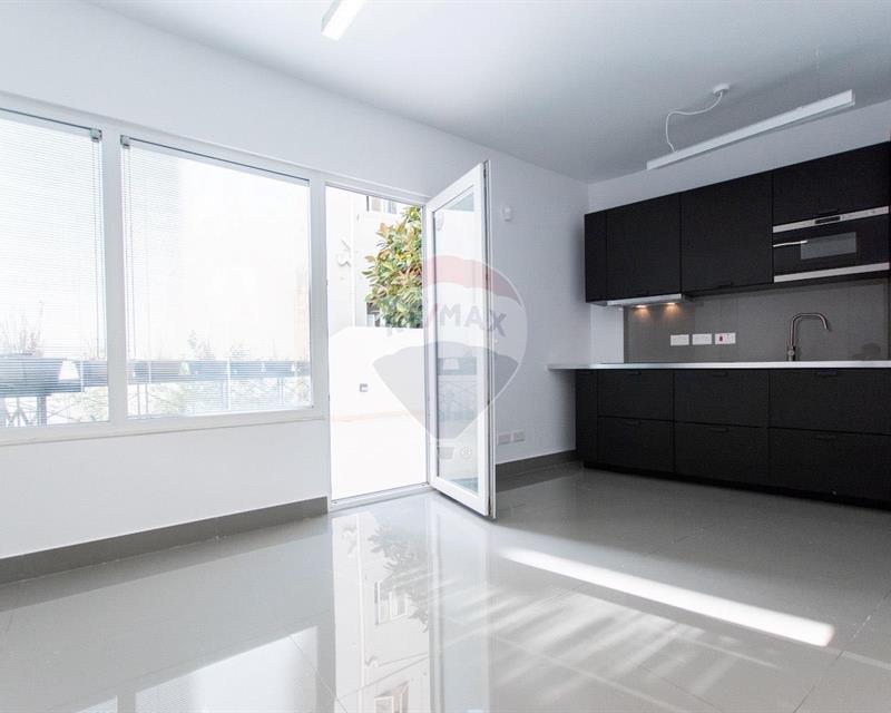 Office Space - For Rent - Veduta 3